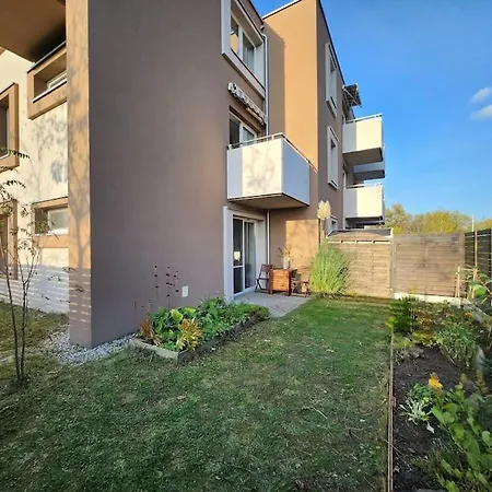 Wygodne M Z Ogródkiem Apartamento Rzeszów